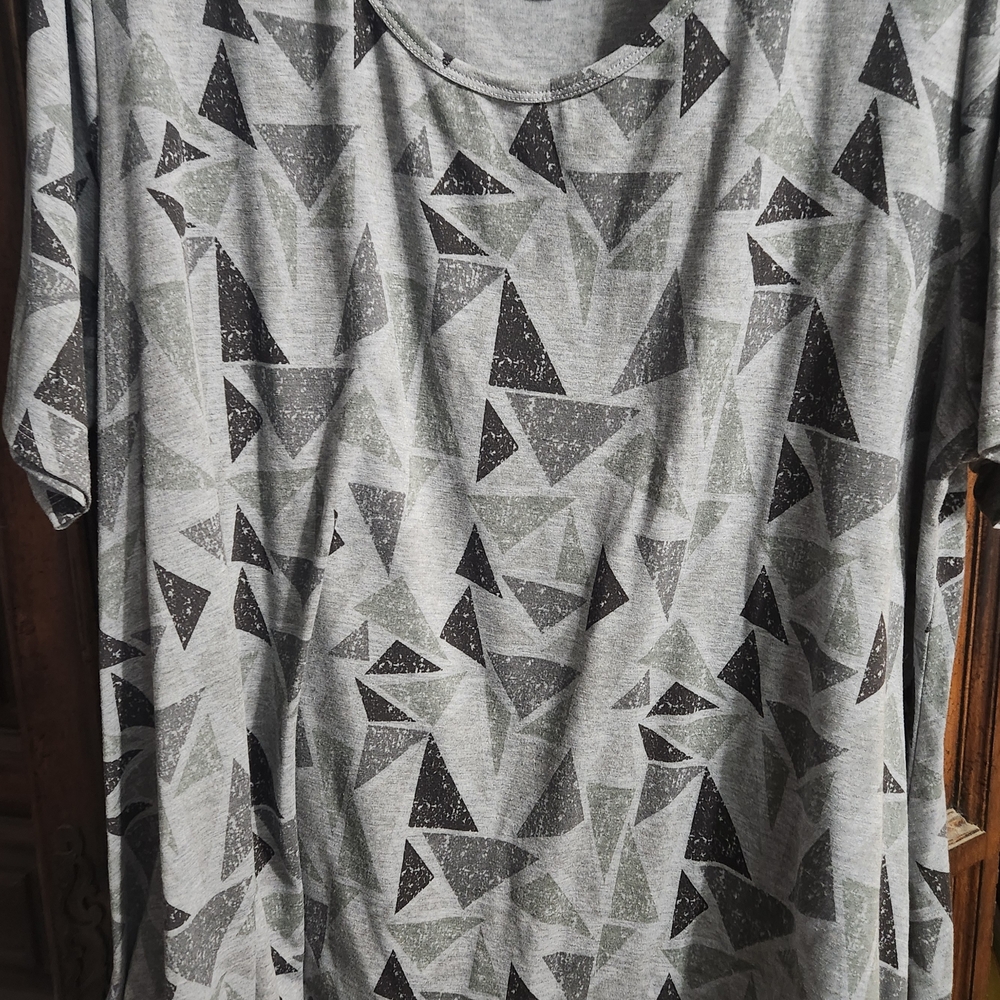 Womens Geometric Gray T-shirt